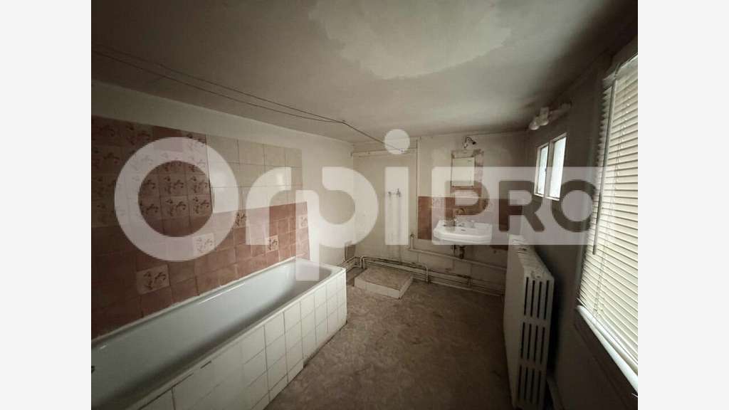 A vendre immeuble mixte de 170m² à Montluçon
