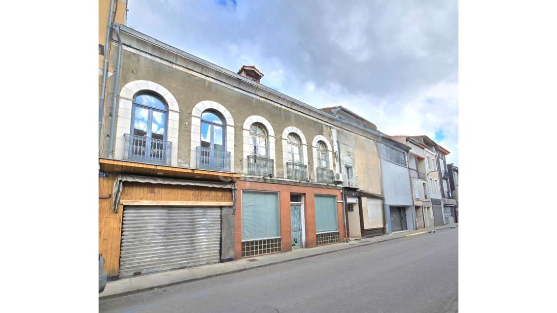 Vente immeuble de caractère mixte à Montréjeau