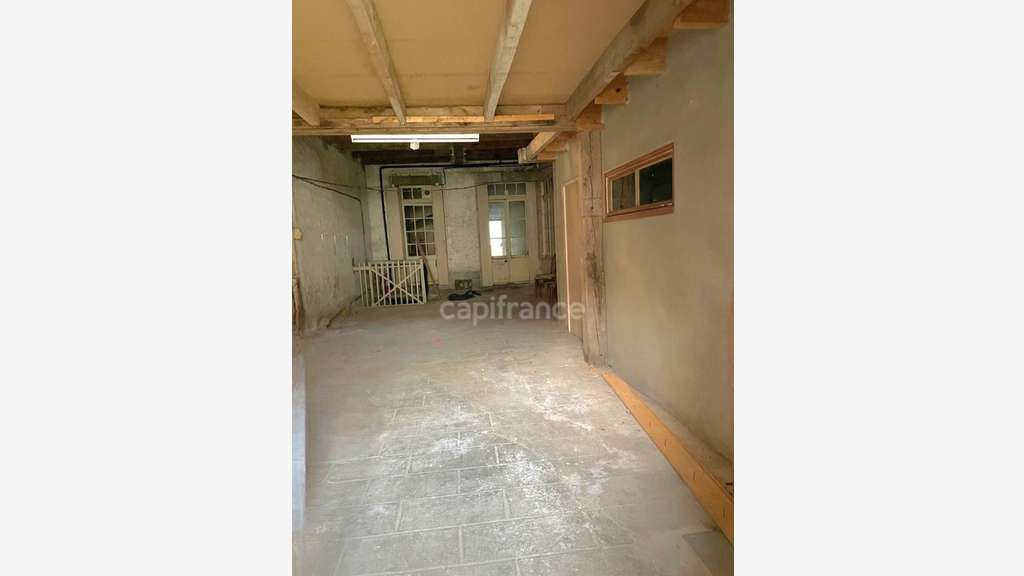 Vente immeuble de caractère mixte à Montréjeau
