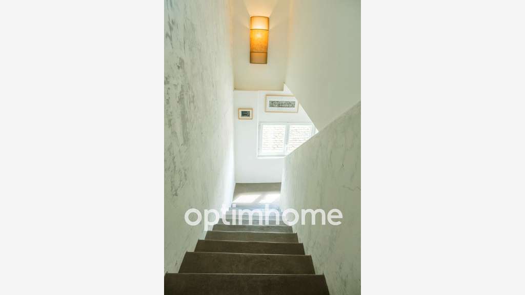 Vente loft en duplex petit immeuble mixte à Moret 