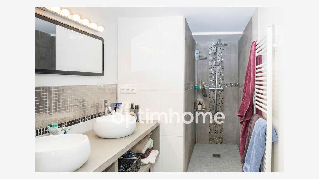 Vente loft en duplex petit immeuble mixte à Moret 