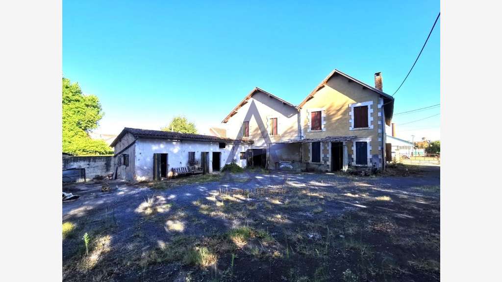 Idéal invest. ensemble immobilier 600m² à Mussidan