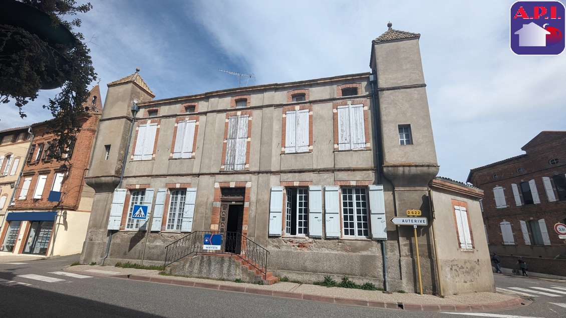OPPORTUNITÉ INVESTISSEURS : BÂTISSE HISTORIQUE DE