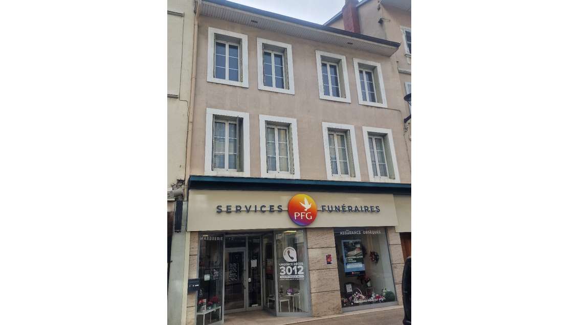 Vente ensemble immo de 500m² à rénover à Nantua