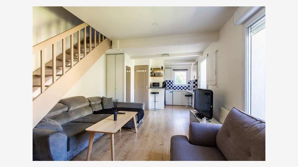 Immeuble atypique à vendre Nîmes Richelieu