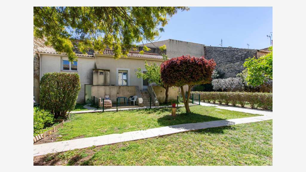 Immeuble atypique à vendre Nîmes Richelieu