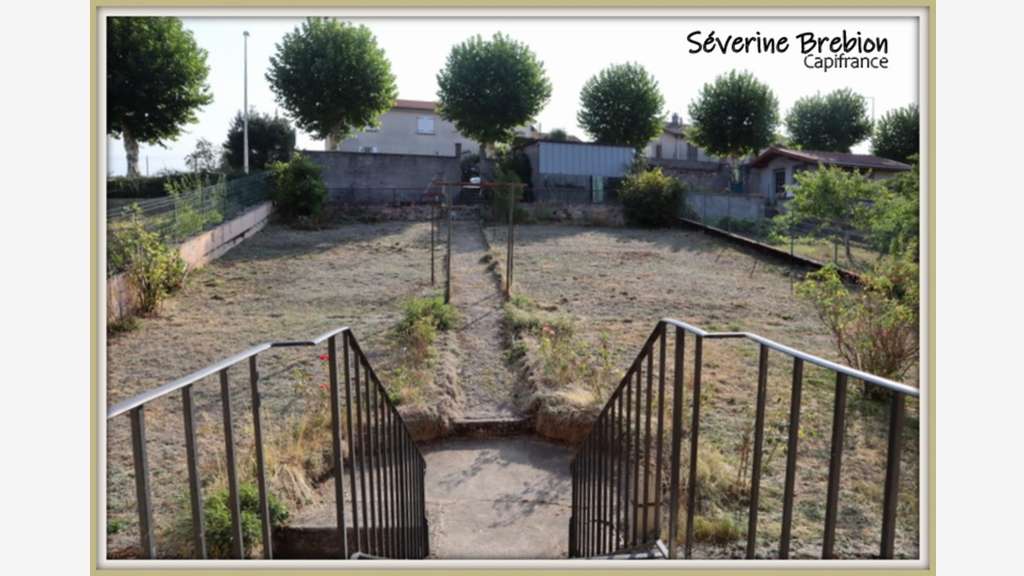 Immeuble à vendre NOIRETABLE (42), 4 