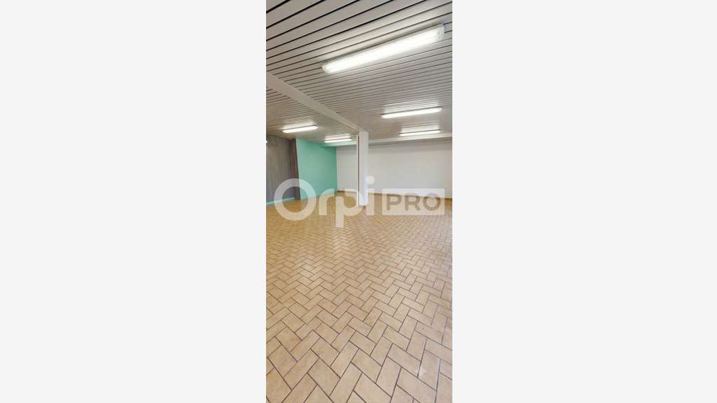 Immeuble professionnel de 400m² à vendre à Pessac