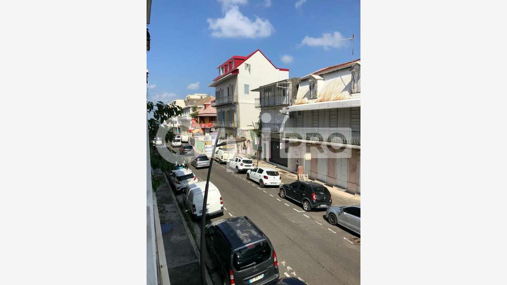 Vente immeuble R+2 à Pointe-à-Pitre