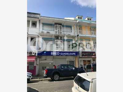 Vente immeuble R+2 à Pointe-à-Pitre