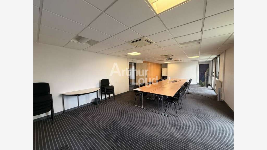 Bureaux 763m² à vendre pôle République 2 Poitiers
