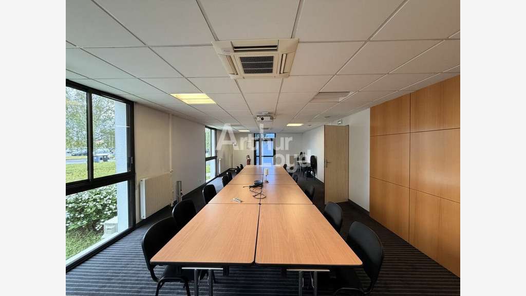 Bureaux 763m² à vendre pôle République 2 Poitiers