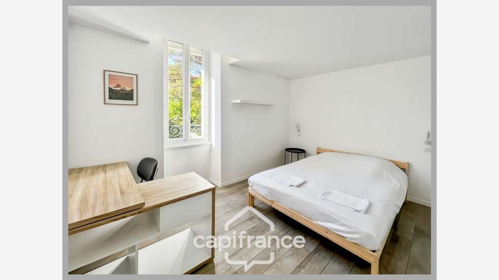 Immeuble à vendre POITIERS (86), collocation de 5 