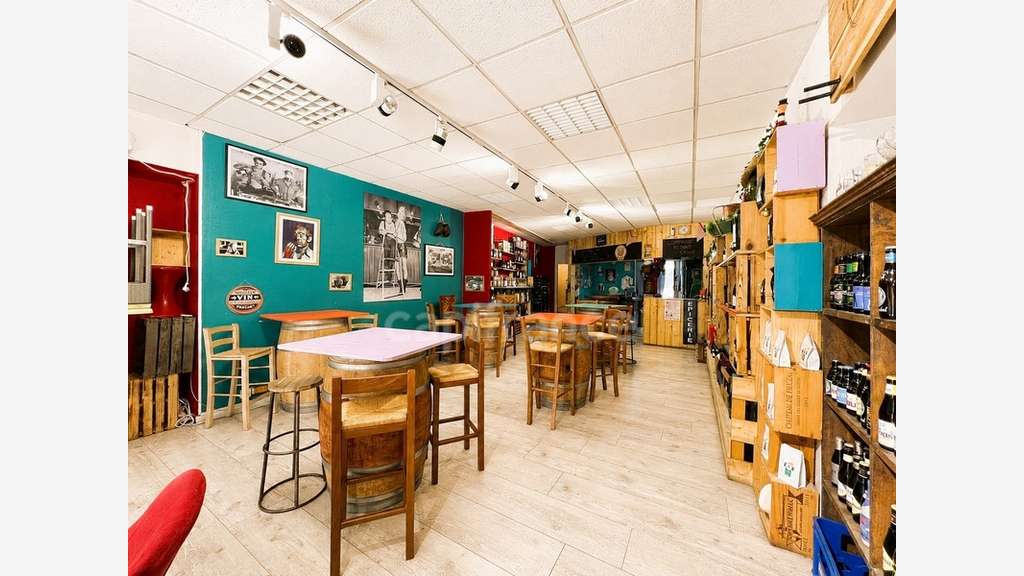 Immeuble de rapport mixte 188m² à Pons 