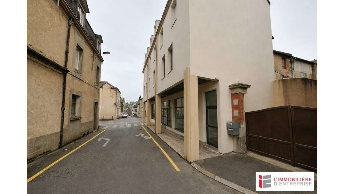 Immeuble commerce + habitation 454m² Redon centre