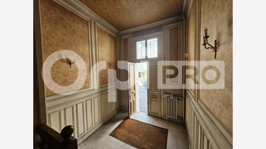 Maison de caractère 280m² à vendre Reims Bld Lundy