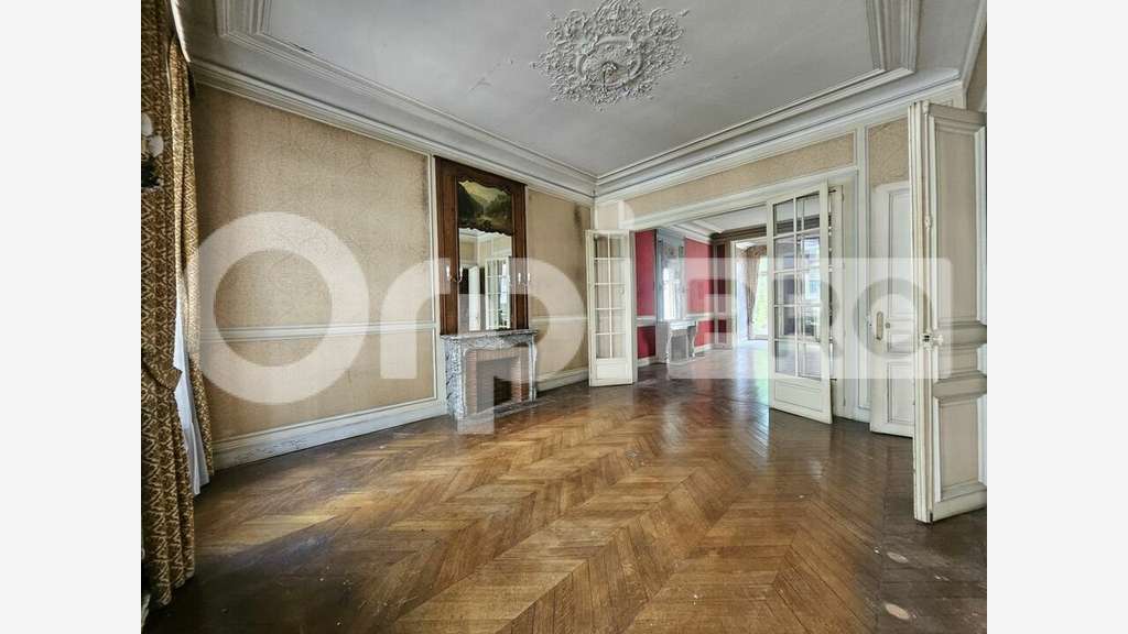 Maison de caractère 280m² à vendre Reims Bld Lundy