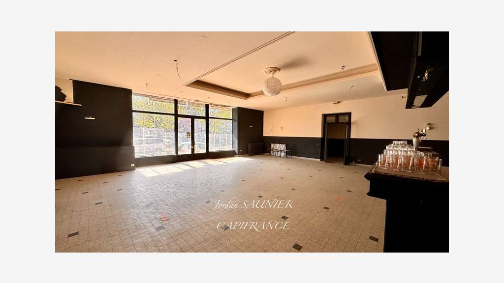 Immeuble de 418m² à vendre à Revel bvd République