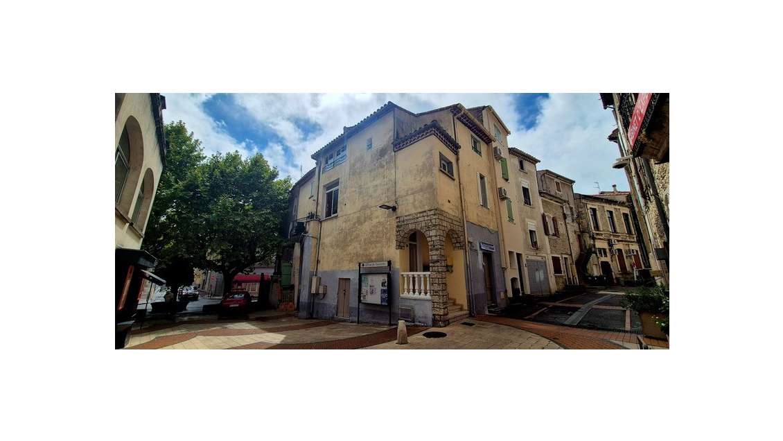 Vente immeuble rénové 121m² Saint-Ambroix centre