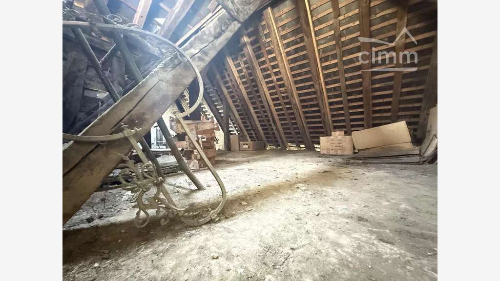 Vente immeuble idéal investisseur à Saint-Calais