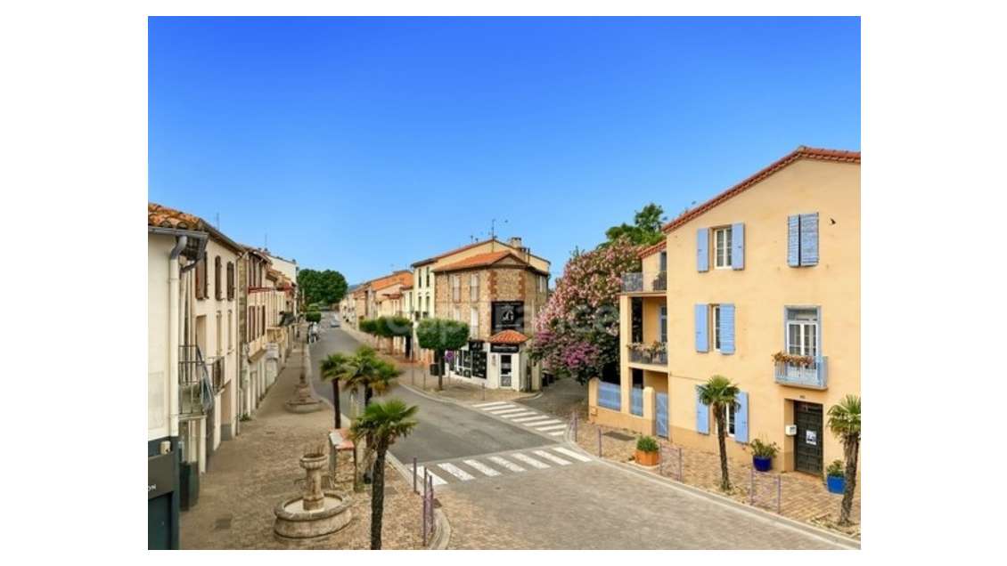 Vente immeuble 288m² à Saint-Génis-des-Fontaines