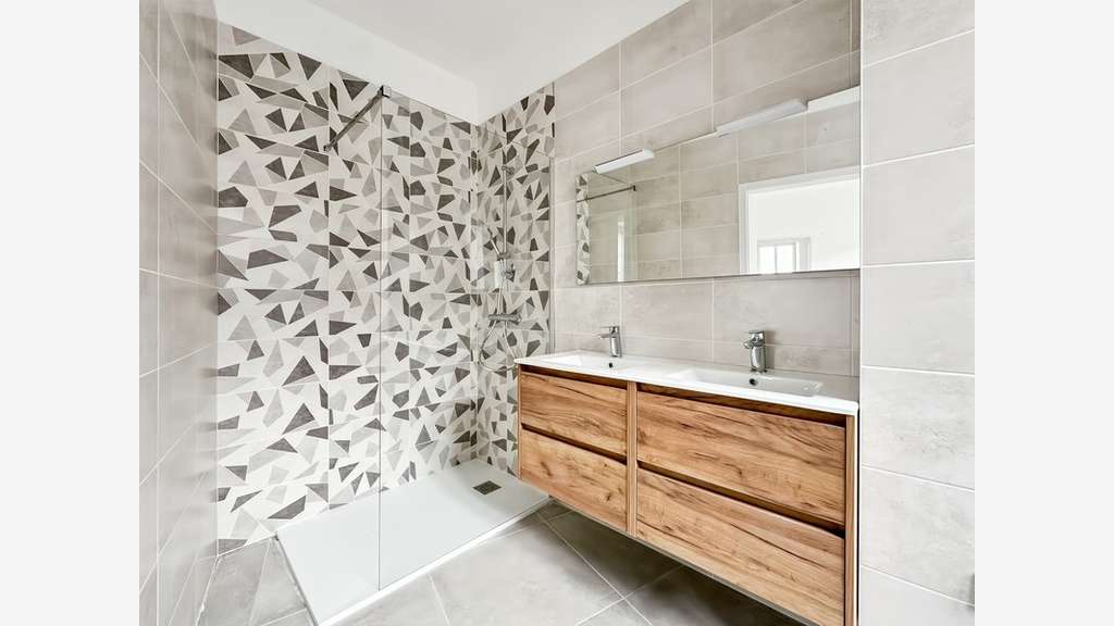 Vente immeuble 288m² à Saint-Génis-des-Fontaines