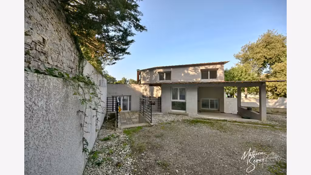 AV ensemble immobilier 270m² Saint-Genis-Laval