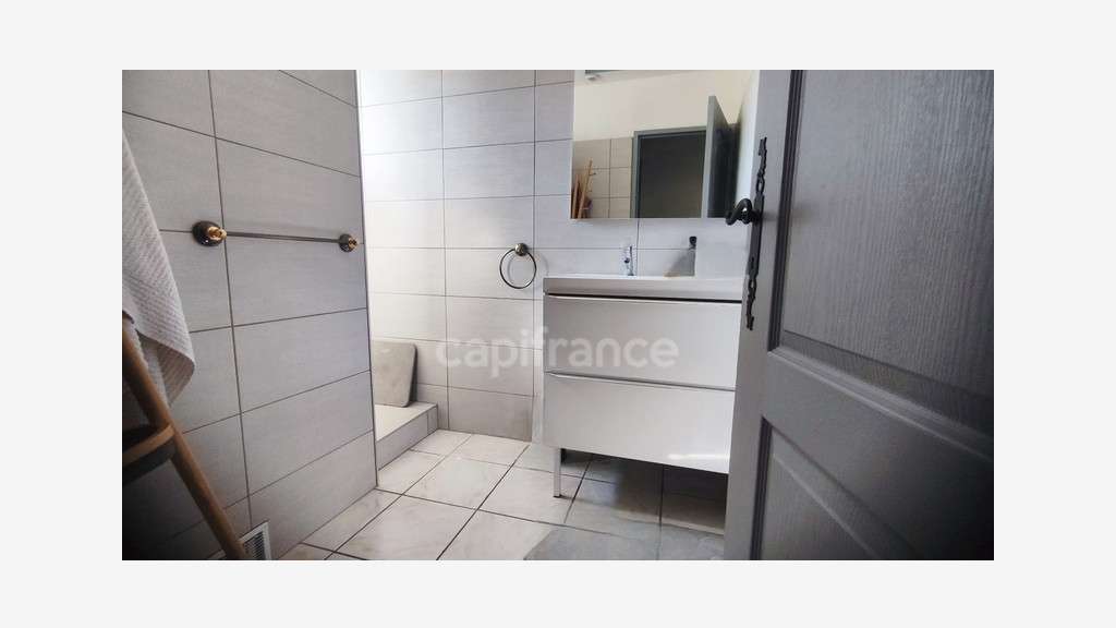 T4 + 10 garages + 4 parkings 89m² Saint-Gilles