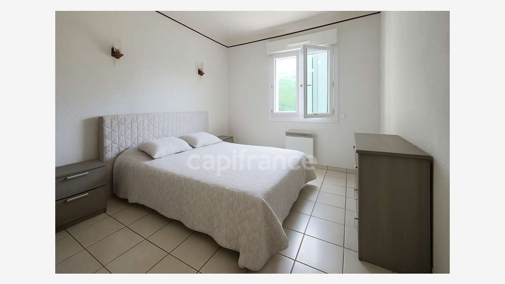 T4 + 10 garages + 4 parkings 89m² Saint-Gilles