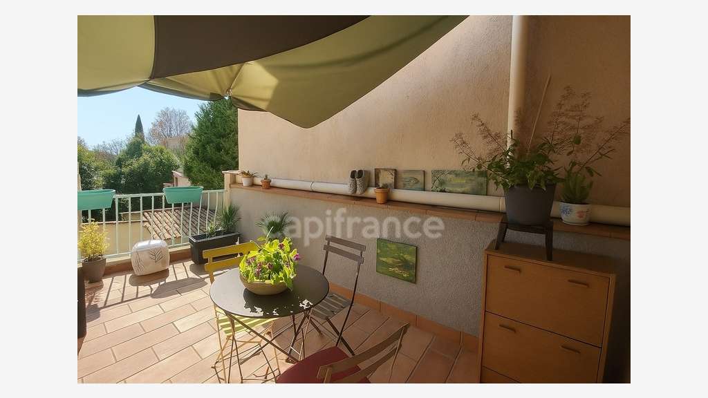 T4 + 10 garages + 4 parkings 89m² Saint-Gilles