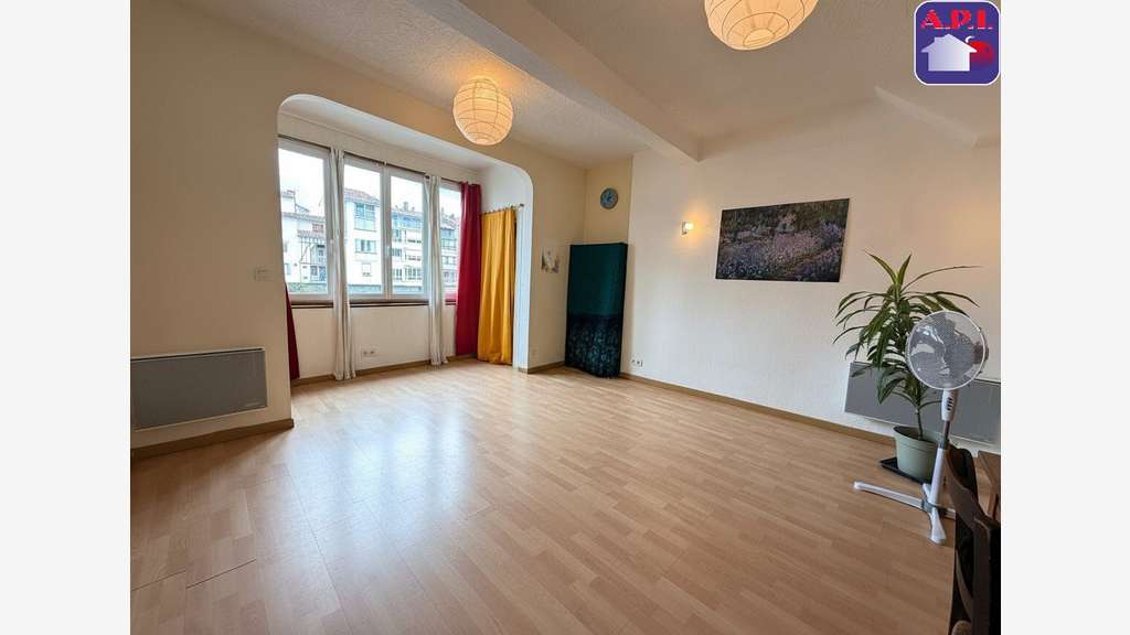 Immeuble de rapport en plein centre de St Girons