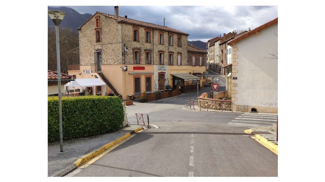 Vente bel immeuble à Saint Laurent de Cerdans 