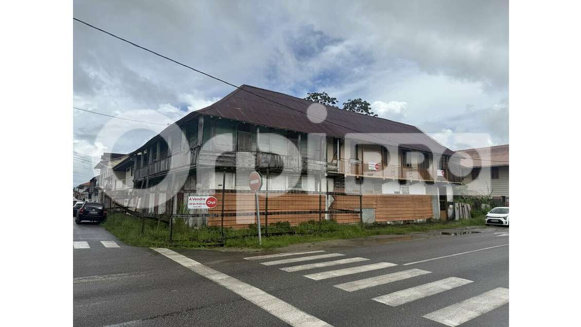 SAINT-LAURENT-DU-MARONI - IMMEUBLE à vendre