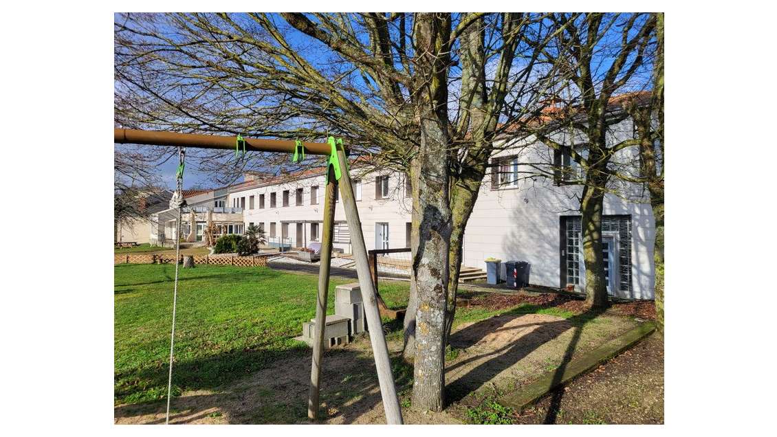 Immeuble à vendre à Saint-Loup-Lamairé