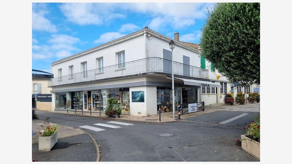 Vente immeuble mixte empl N°1 St-Pierre Oléron