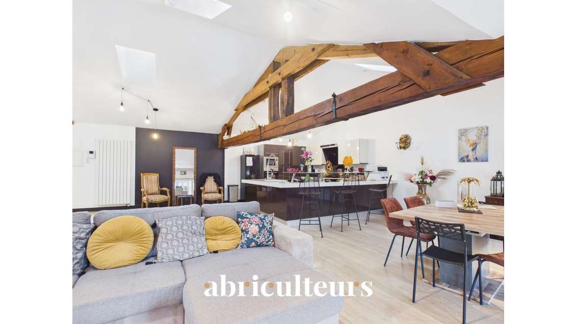 Immeuble polyvalent de 333 m²- 6 pièces - S