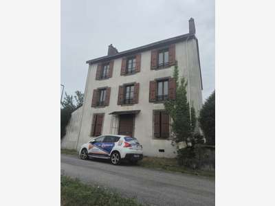 Vente Immeuble de 420m² à Saint-Sulpice-Laurière