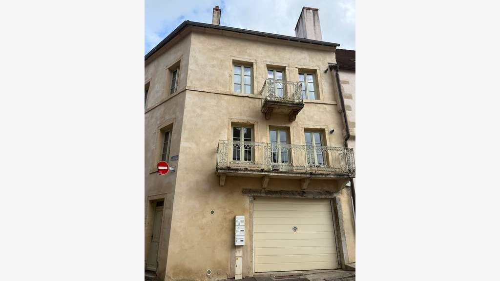 Immeuble 180m² à vendre à Semur en Auxois centre