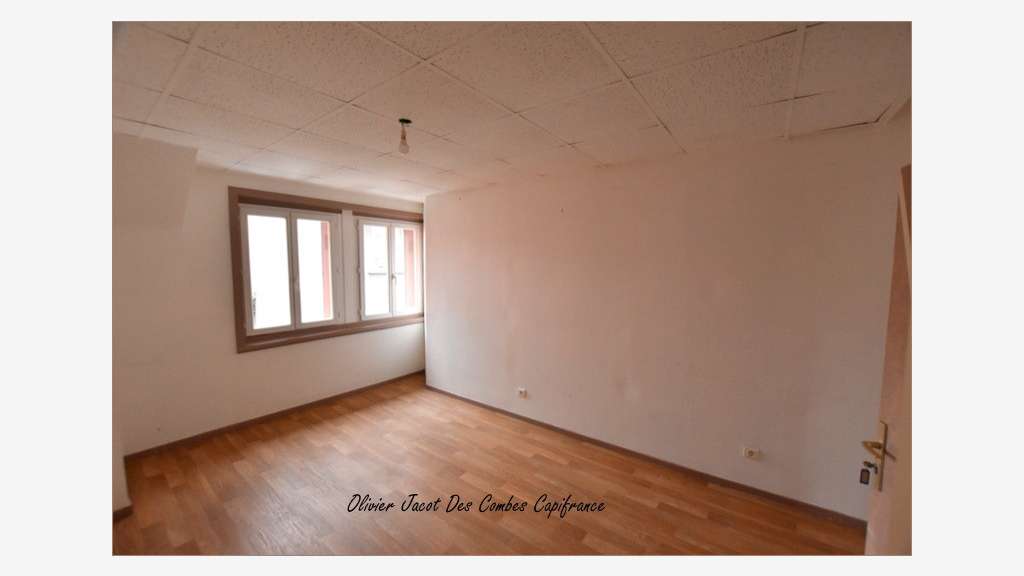 Immeuble de 121m² à vendre à Sochaux (25)
