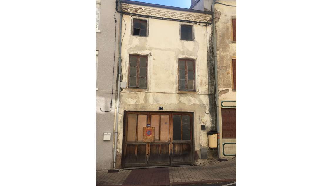 Immeuble Bourg De Thizy 4 pièce(s) 852 m2