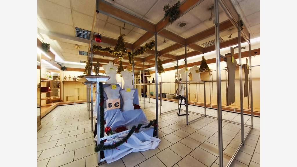 Vente Ensemble Immobilier de 220m² à Vieux-Condé