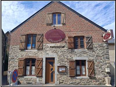 Ancienne Pizzeria et appartement rénové à vendre V