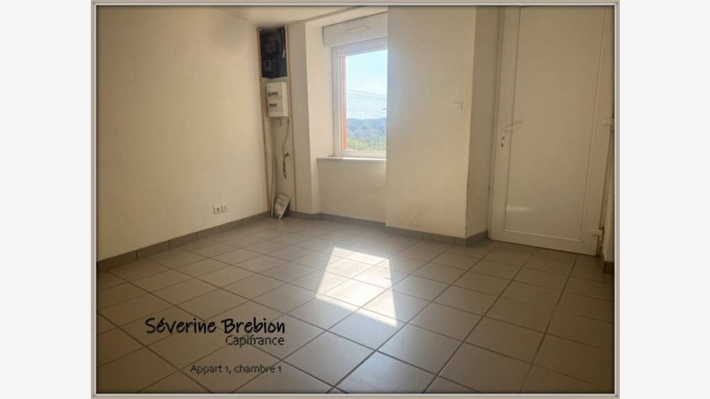 Vente ensemble immobilier de 135m² à Viscomtat
