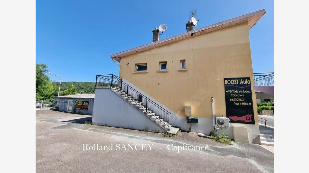 Immeuble de 228m² à vendre à Voujeaucourt (25)