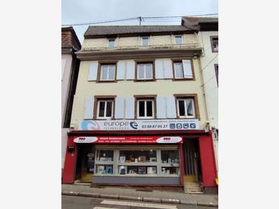 Immeuble de rapport avec local commercial - Fort