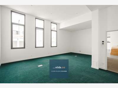 Bureau 50 m² · livré aménagé · RE2020 à Lagord