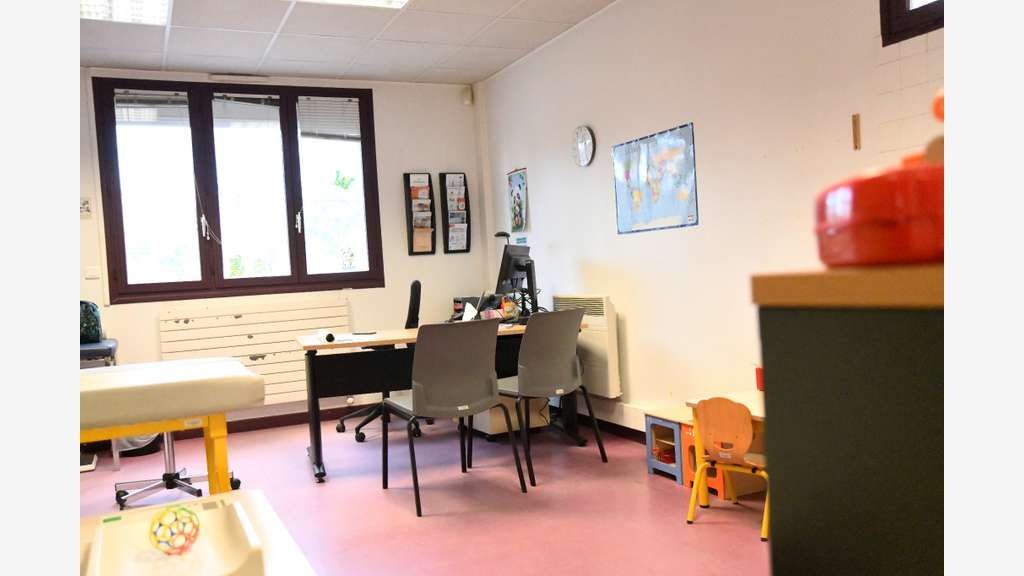 BUREAUX - 445 M² - VALENCE CHATEAUVERT