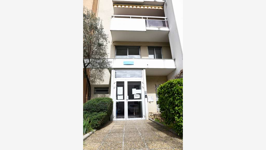 BUREAUX - 445 M² - VALENCE CHATEAUVERT