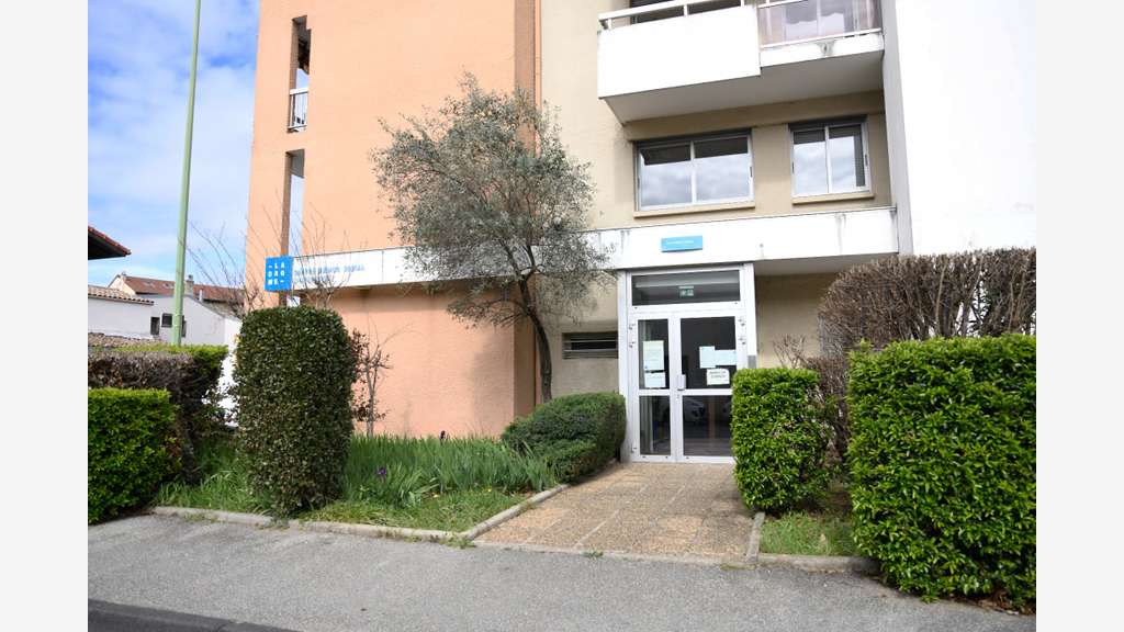 BUREAUX - 445 M² - VALENCE CHATEAUVERT