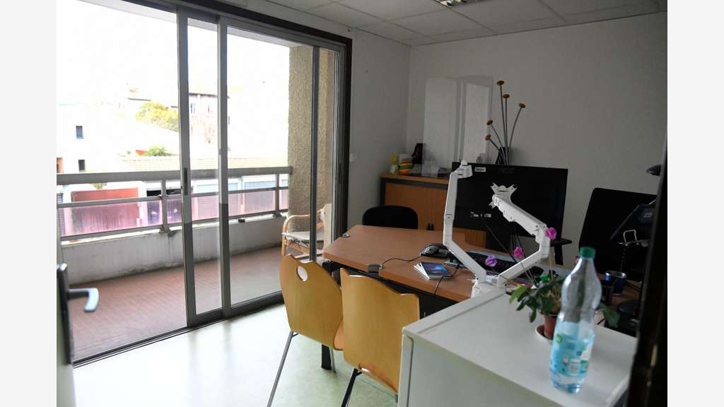 BUREAUX - 445 M² - VALENCE CHATEAUVERT